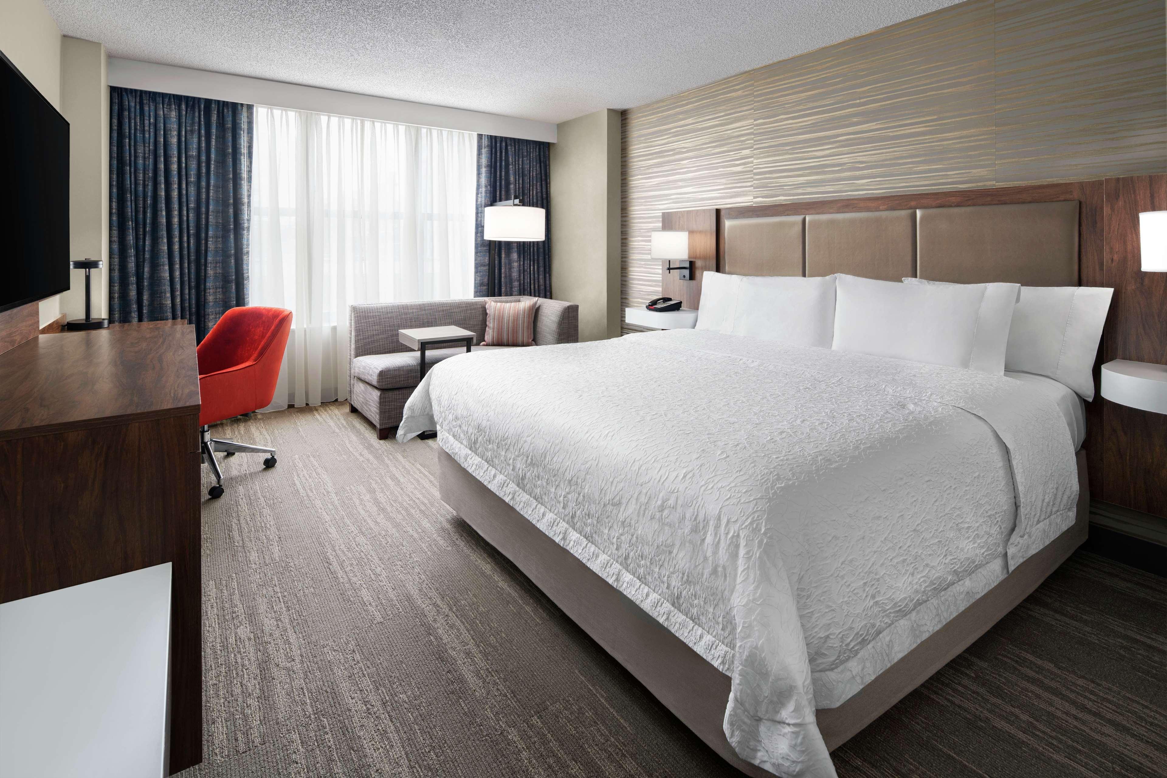Hampton Inn & Suites Chicago-Downtown Екстериор снимка
