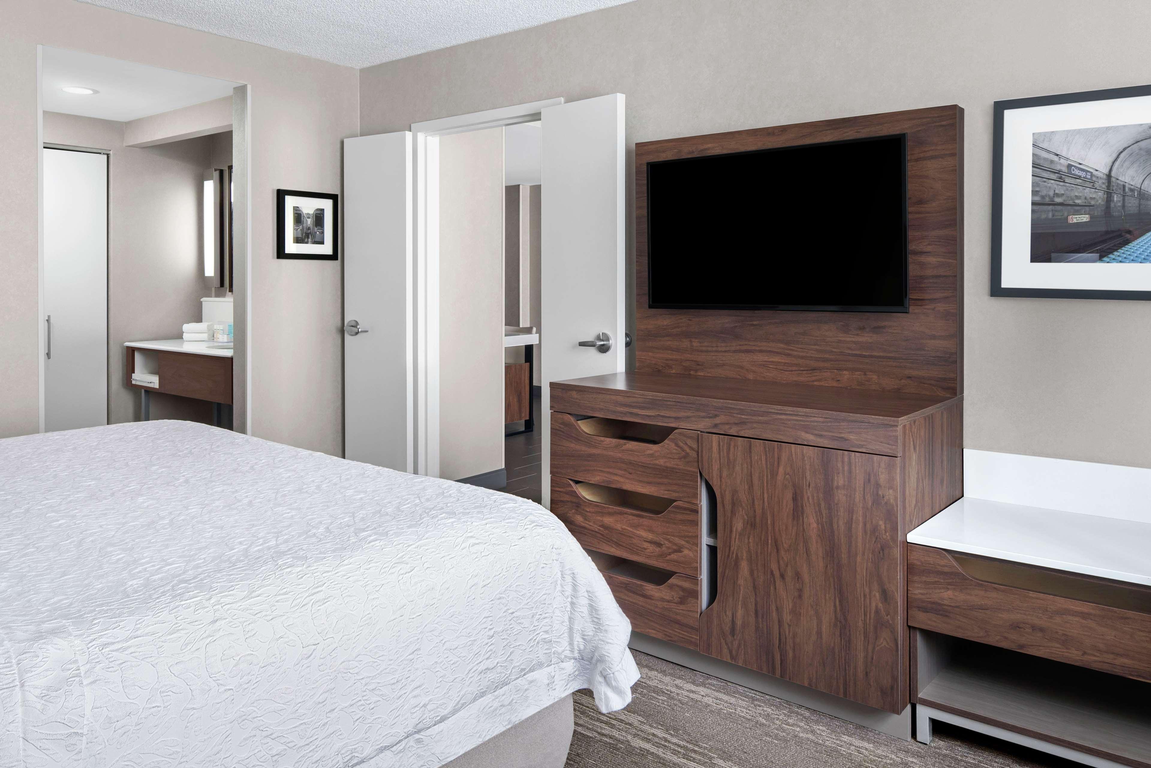 Hampton Inn & Suites Chicago-Downtown Екстериор снимка