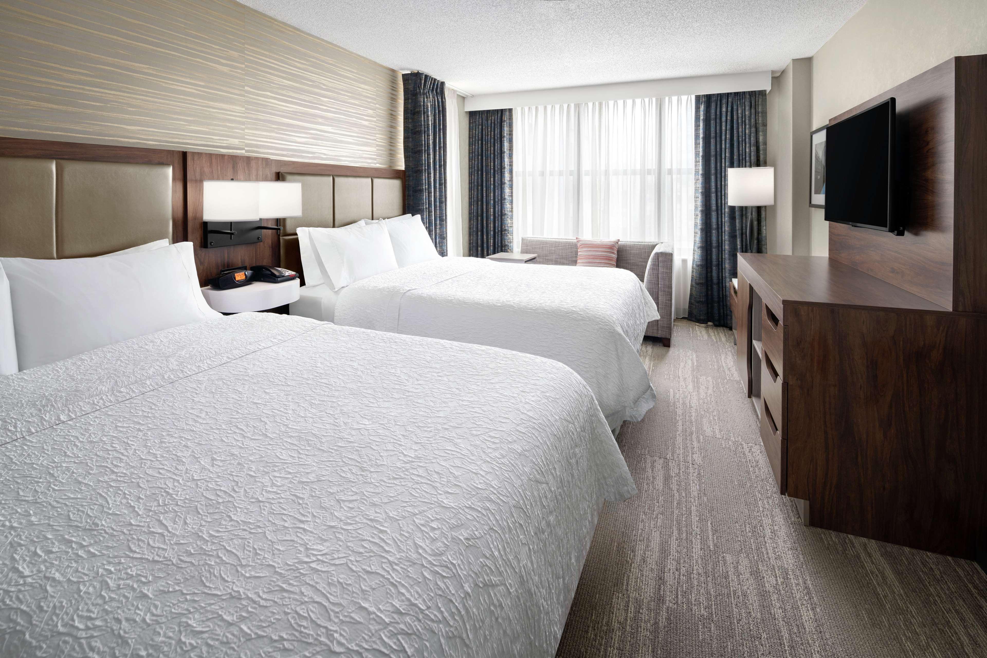 Hampton Inn & Suites Chicago-Downtown Екстериор снимка