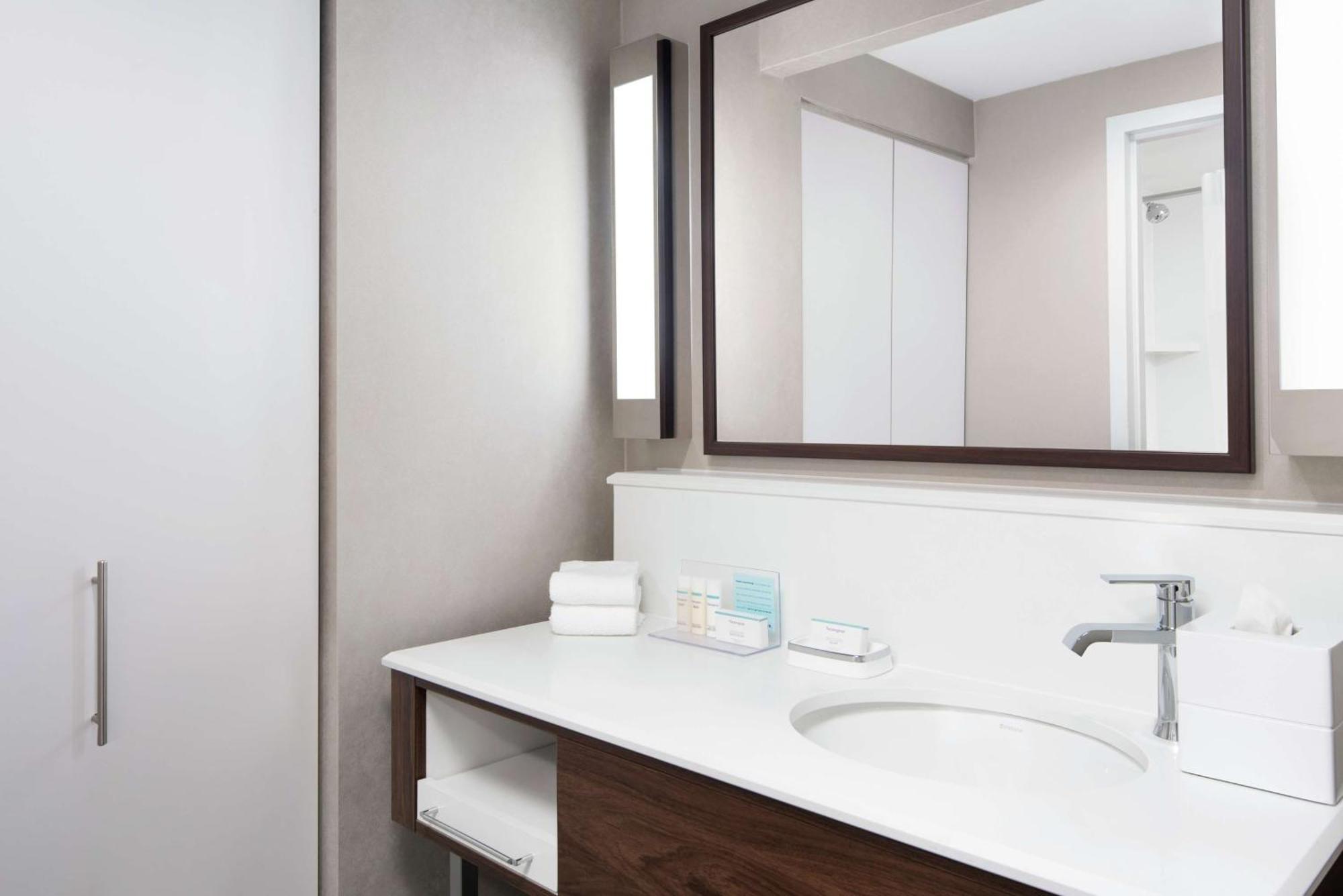 Hampton Inn & Suites Chicago-Downtown Екстериор снимка