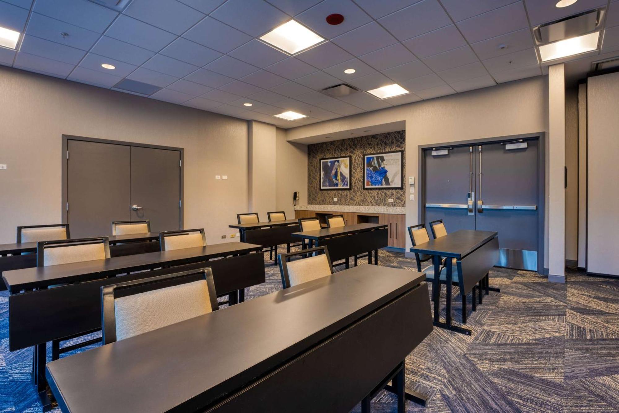 Hampton Inn & Suites Chicago-Downtown Екстериор снимка