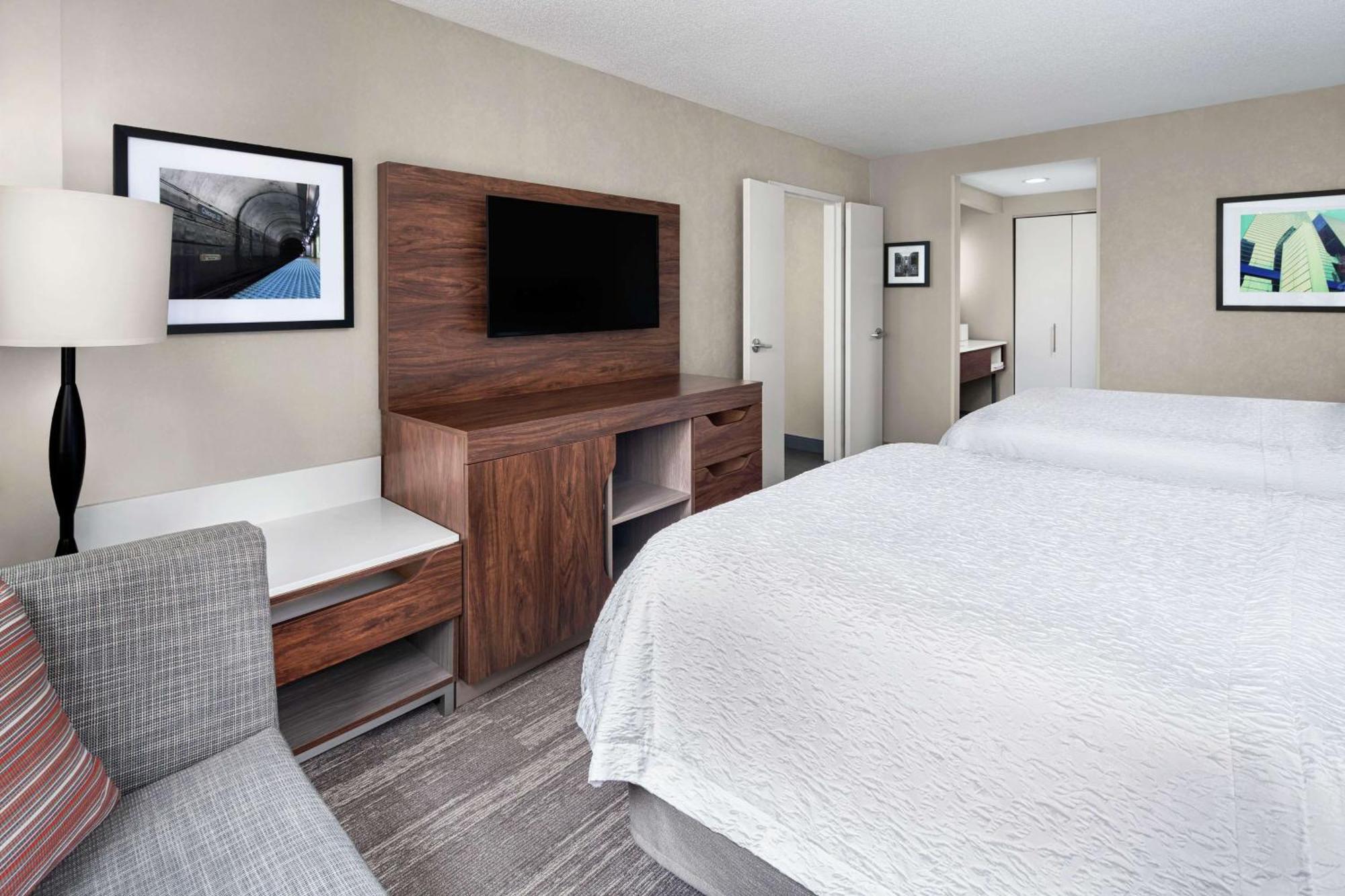 Hampton Inn & Suites Chicago-Downtown Екстериор снимка